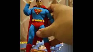 mezco superman deluxe edition review