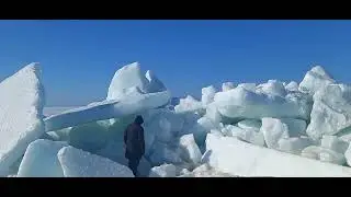 Владивосток. Токаревский маяк. Торосы.