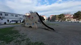 Сумгайыт 3-й микрорайон,слон на детской площадке