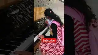 Playing Red Light Green Light song in public🚦🎹. #shorts #piano #squidgame #redlightgreenlight
