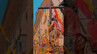 A beautiful display of the #Catholic faith in the streets of #seville#sevilla#holyweek#semanasanta