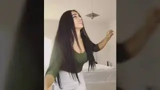 الفتاة العراقية التي زلزله قلوب الشباب برقصها على اغاني عربيه😘
