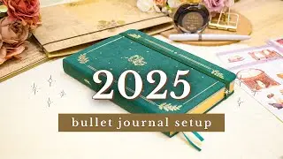 2025 Bullet Journal Setup GIVEAWAY • New Year BuJo Bookish Vintage Scrapbook Theme 📚