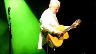 Tommy Emmanuel plays Jimi Hendrix