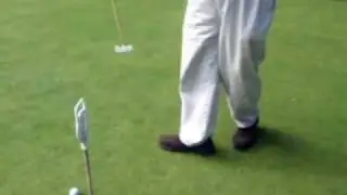Putting with Parney - Wobbling Golf Ball