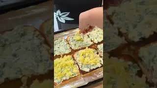 Creamy Spinach Bread super sarap