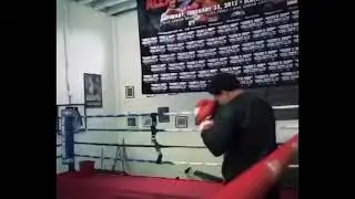 YNW Melly and his management sign undefeated boxer Bang Williams