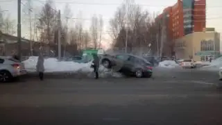 ДТП В Перми на перекрестке бульвара Гагарина и Ушинского