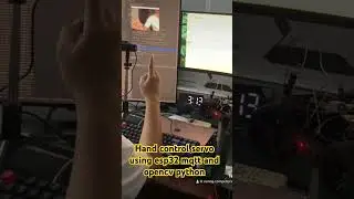 Hand control servo using esp32 mqtt and opencv python