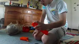 how to load a nerf gun.