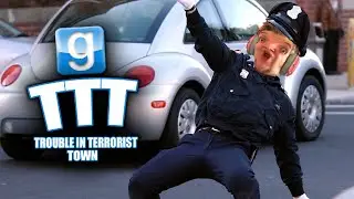 TROUBLE IN TERRORIST TOWN - Achtung! TRAITOR VERKEHR