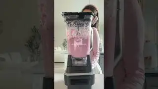fav summer smoothie 🍓🍌🫐 #smoothie #aesthetic #summer #tiktok #recipe
