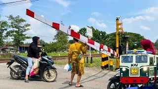 MANY UNIQUE EVENTS!, Gubug Grobogan Railway Crossing