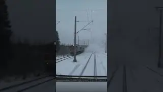Чистка снега с путей при помощи воздуха 