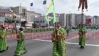 Крестный ход в честь Святой Троицы в Сургуте 2024