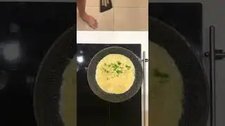 Французский омлет с сыром ,легкий и волшебный завтрак