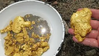 WHEN INCREDIBLE TREASURES ARE FOUND BY CHANCE