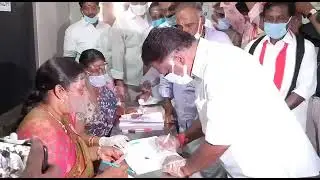 TN elections 2021 | Deputy CM O Panneerselvam casts his vote in Periyakulam