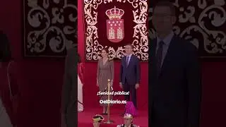 📢 Abucheos y gritos de 