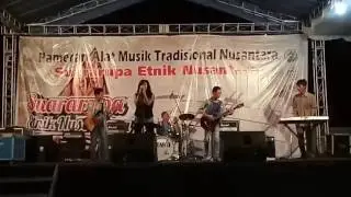 SPEMA band (SMP N 5 Semarang)  sweet child & beraksi