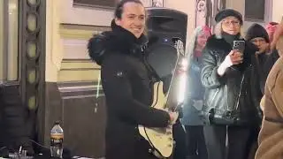 Уличные музыканты (СПб) vs. VESNA305  - Беламоре