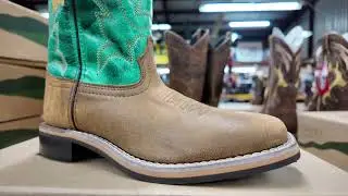 Womens Smokey Boots   HD 720p