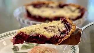 How To Make Blackberry Crumble Pie