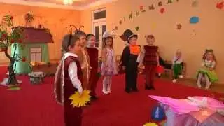 Утренник в детском саду - Спектакль "Дюймовочка"