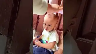 LITTLE HAIR GOT SLIME 
