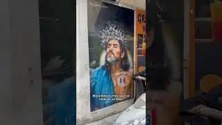 Maradona en Nápoles es más que un ídolo es DIOS. #diegomaradona #maradona #diego