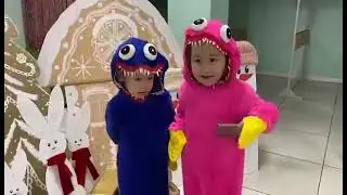 Дорогие наши читатели! Поздравляем вас с наступающим Новым годом!