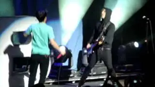 Fall Out Boy Covering Journey (Don't Stop Believing ft. Brendon Urie)