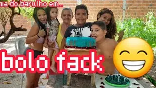 Turma do barulho em... Bolo fack