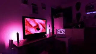 HUE sync HDMI app with 2 hue play bars Phillips Ambience living colors
