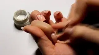 Маникюр с лунками и негативным пространством!