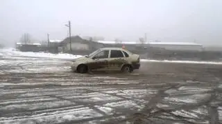 алло такси спешит)))