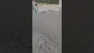 Vulcanii Noroioși de la Paclele Mici - Buzau - Romania