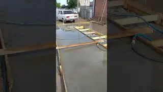 лайфхак как правильно✔👉 поливать бетон 🤣