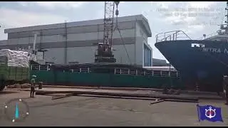PROSES BONGKAR MUAT BESI BETON TUJUAN PT. AMMAN MINERAL