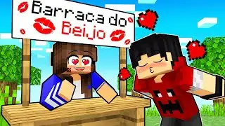 MIIKA ABRIU uma BARRACA DO BEIJO no Minecraft ◂Miika▸
