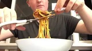 The only acceptable way to eat Spaghetti Bolognese