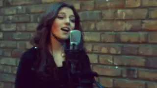 Hollie Steel - How Will I Know (Whitney Houston Acoustic Cover)