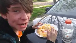 Cheesy Nachos Food Review
