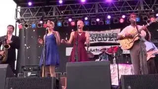 SXSW Leon Bridges & The Texas Gentlemen Lisa Sawyer