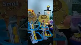DUCKS CLIMBING STAIRS #toys #viralvideo #trending #asmr #satisfying #pushgame #puzzle #shorts #fyp