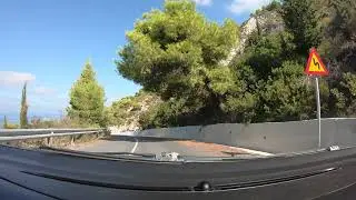 Descending to Gialos Beach