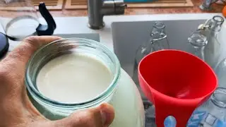 How to carefully pour something from a big jar | Moments & Places