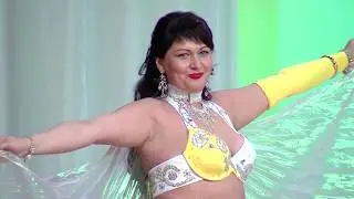 Выступление ансамблей восточного танца "Айша" и "Азиза". г.Кола., 3 мая 2014.