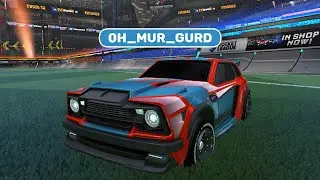 he plays rocket league with one hand...