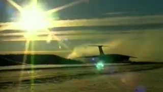 Полосатый тельник, на груди автомат...